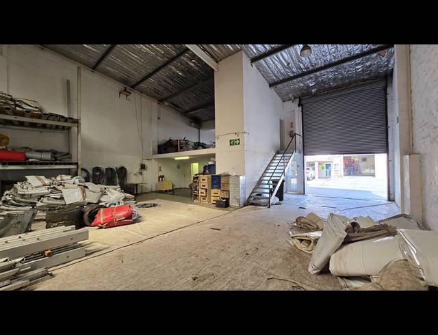 460M² WAREHOUSE FOR SALE IN SPARTAN
